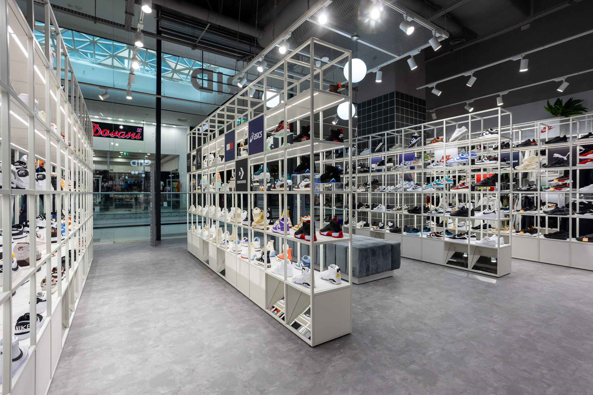 Grid Mega Mall