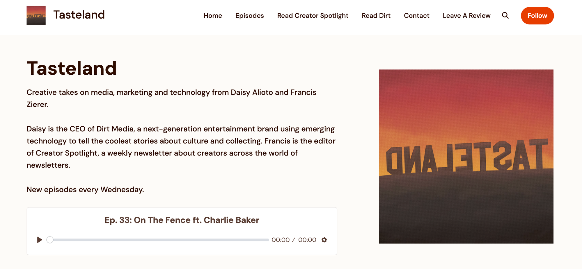 30+ Best Podcasts for Creators, Marketers, and Social Media Managers in 2025