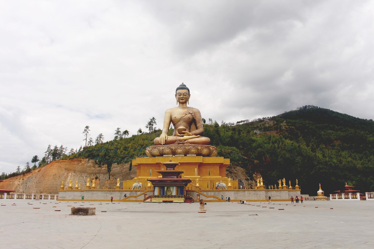Nepal Bhutan Luxury Tour 2 bhuddha statue