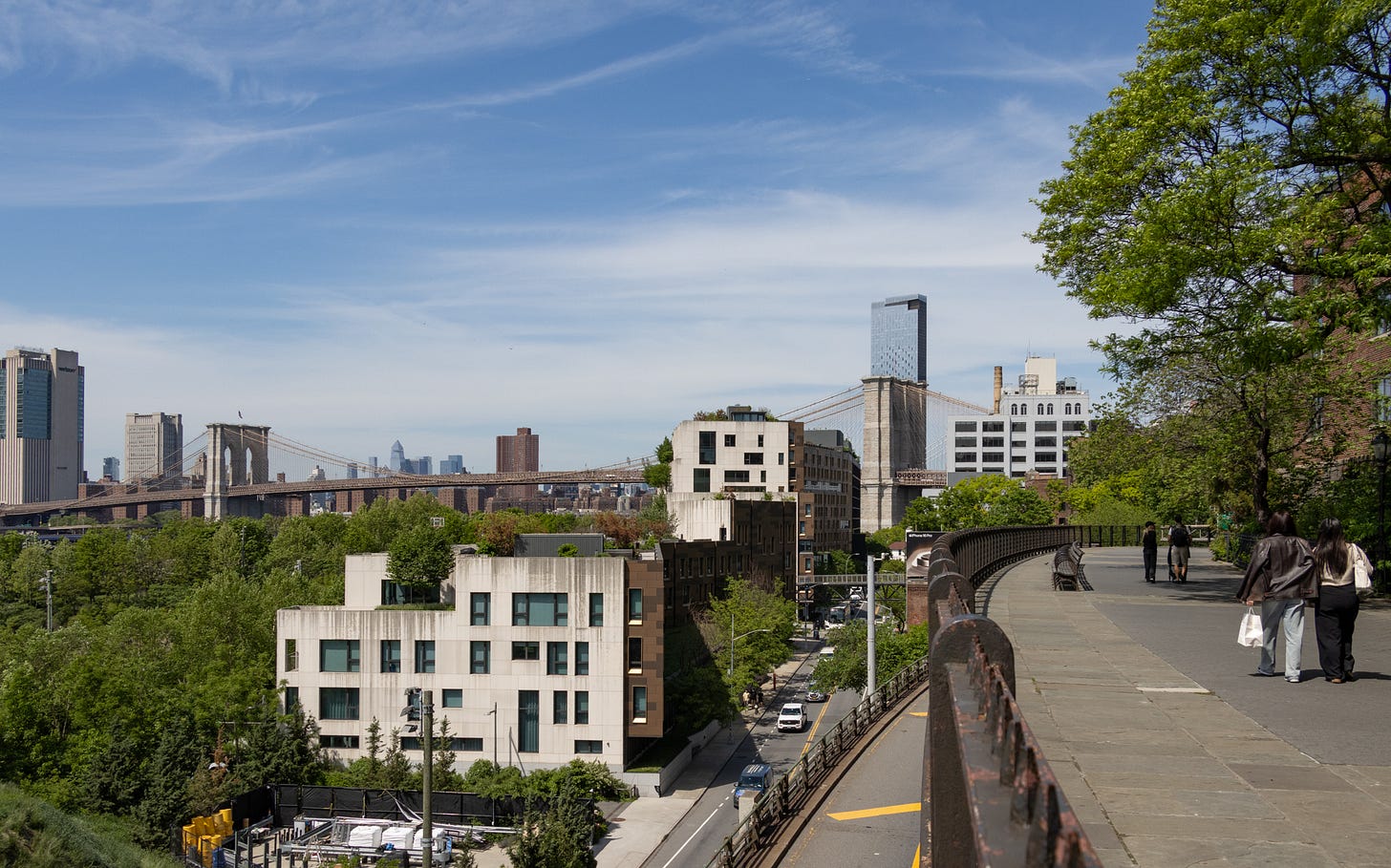 brooklyn - view of the promenade and the bqe