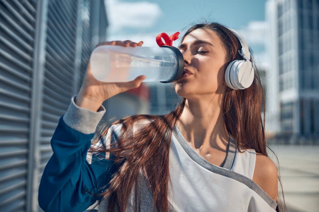 5 New Year's Resolutions for Coffee Lovers? 8 Drinking Water
