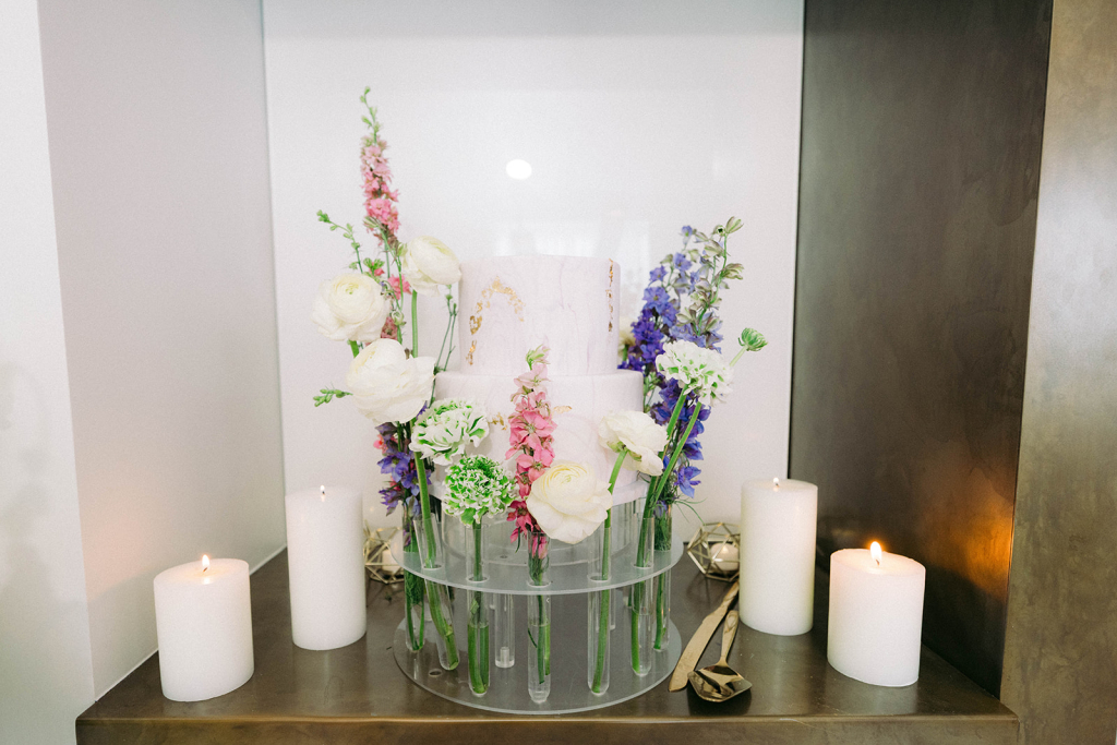 Las Vegas Micro-Wedding Idea: Cake