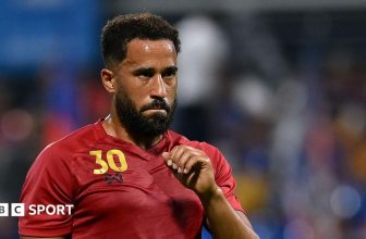 Andros Townsend run over by pitch roller in Thailand