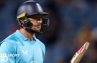 England vs Sri Lanka: Jos Buttler’s bravery in vain as tourists fight back to level series