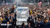 Huge crowds greet Pope in Paris ahead of open-air Mass