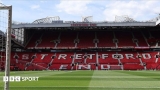 Man Utd selling pieces of Old Trafford pitch for £125 each
